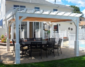 10x12%20Vinyl%204%20Corner%20Cozy%20Free%20Standing%20Pergola